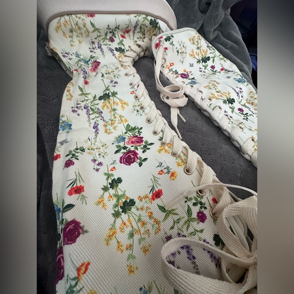 MaxMara 2024 Resort Knee High Floral Canvas Lace Up Boots EU 37 / US 7 - Picture 4 of 12